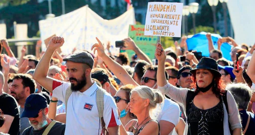 Imagen de una manifestación negacionista / RTVE