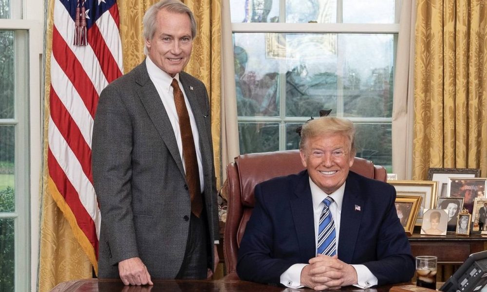 Donald Trump con Lin Wood