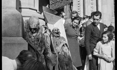 [Exhibición de las momias de las monjas, convento de las Salesas], Paseo de Sant Joan, Barcelona, julio de 1936.